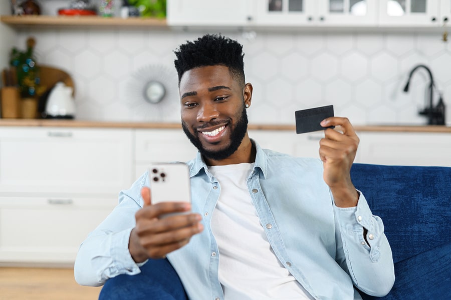 Man excited because you can now make an invoice on your phone