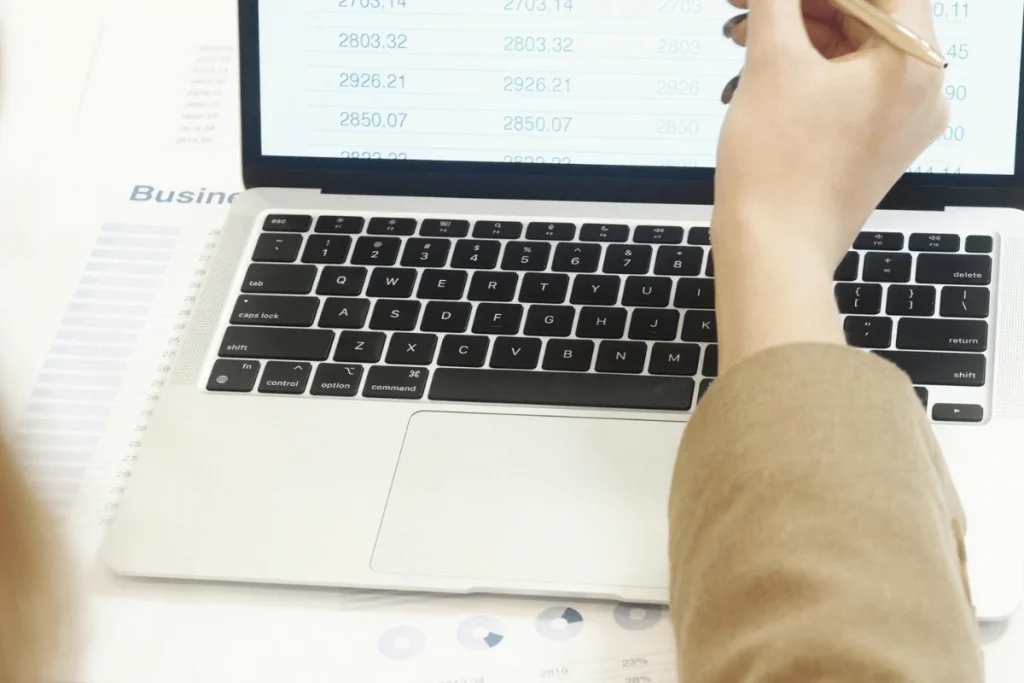 Small Business Bookkeeping: Step-by-Step Guide to Master Your Money