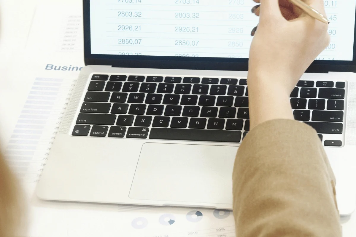Small Business Bookkeeping: Step-by-Step Guide to Master Your Money