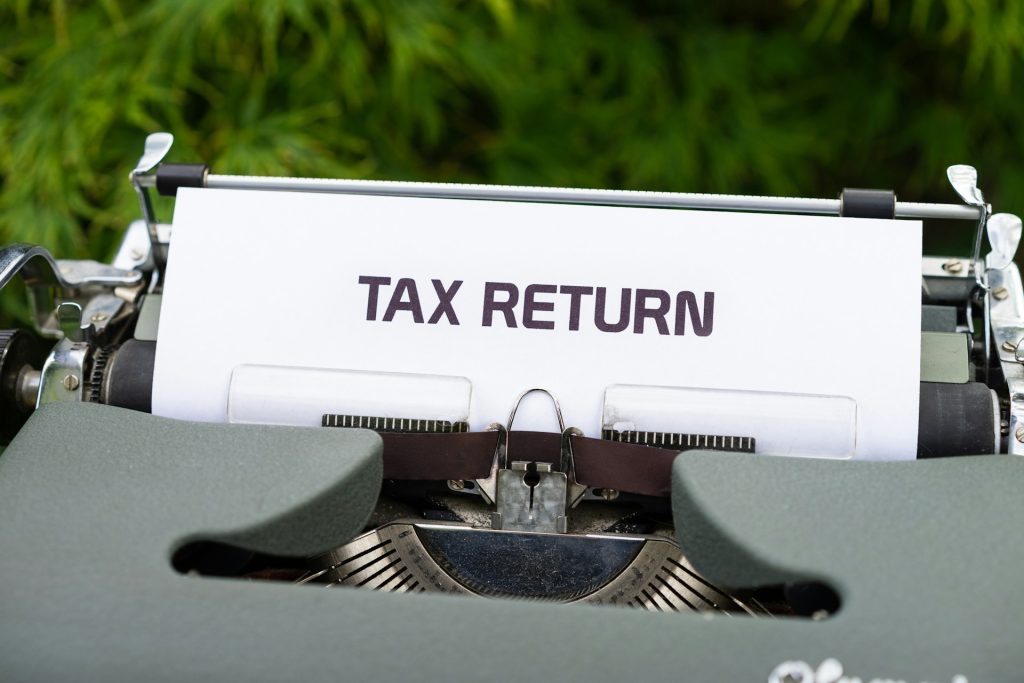 Master international invoicing guide for USA businesses, tax compliance, and global payment processing requirements