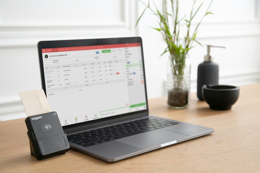 Complete invoicing solution for US businesses. Create, send & track invoices on web or mobile. Try our free invoice generator today!